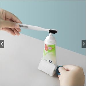 Kẹp nặn kem đánh răng