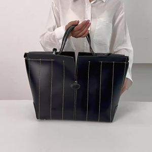 Túi tote nữ mẫu mới phong cách Âu Mỹ túi xách công sở dung tích lớn thiết kế đơn giản sang trọng.