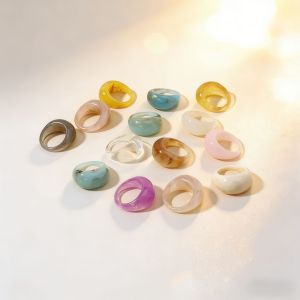 Colored Resin Rings Retro Transparent Resin Acrylic Ring Colorful Resin Plastic Finger Rings For Women