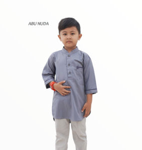 Kurta Anak Laki-Laki Katun Sutera dengan Lengan 3/4 dan Kerah Pakaian - Warna Cerah/Hitam Usia 2-12 Tahun
