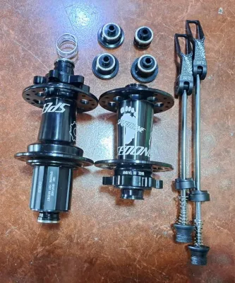 SPEEDONE SNIPER HUBS VERSION 3 150T RATCHET HUBS CASSETTE TYPE AND MICROSPLINE