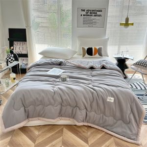 Soft Washable Solid Color Air Conditioning Quilt Skin-friendly Breathable Summer Quilt Thin Comforters Bed Cover