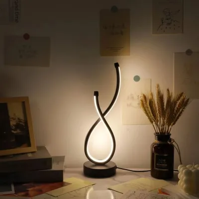 โคมไฟตั้งโต๊ะสำหรับห้องนั่งเล่น โคมไฟตั้งโต๊ะ LED หรี่แสงได้เกลียวที่ทันสมัย โคมไฟเตียงนอนเล็กๆ โคมไฟกลางคืนสำหรับสำนักงานห้องนอนบ้าน