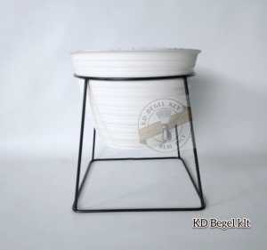 STANDING POT PRIMA + BONUS POT TAWON D27 / RAK POT BUNGA BESI MURAH