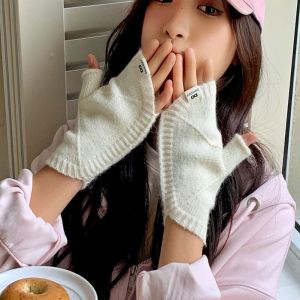 YOCKY Dày Găng tay nửa màn hình cảm ứng Sáng Tạo Ấm áp Găng tay dệt kim ốc xà cừ Thời trang Hàn Quốc Găng tay vỏ mùa đông Bé gái