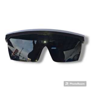 Kacamata Las Hitam Gelap