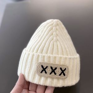 Mũ Len Trùm Đầu Đủ Màu chữ XXX Giữ Ấm Cho Bé Từ 0 tháng -3 tuổi Phong Cách Hàn Quốc