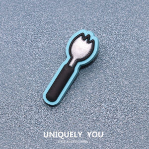 Jibbitz cross charms รองเท้าหัวเข็มขัดรองเท้าอุปกรณ์เสริมการ์ตูนน่ารัก Skull สนุกสัตว์ฟุตบอลเปลวไฟรองเท้าแฟชั่นอุปกรณ์เสริม