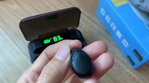 New F9 Bluetooth Earphones 9D Stereo High and Low Bass Sports Earphones Hands Free Touch Tws Wireless Earphones