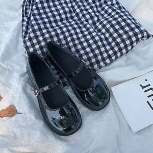 รองเท้าแมรี่เจนสตรีสีแดง แฟชั่นเกาหลี รองเท้าส้นสูง 2 ซม. รองเท้าหนังนักเรียนหัวมน