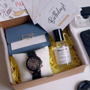 Hadiah Buat Cewek Ulang Tahun Pacar Box Hampers Wanita Kado Wisuda Pernikahan Kelulusan