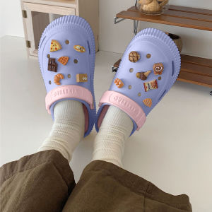 LEAShop  จัดส่งในไทย รองเท้าแตะผู้หญิงแฟชั่น งานหัวโตขายดีสุดฮิต ใส่สบายดีไซน์สวย มีสีหลายแบบให้เลือก วัสดุยางน้ำหนักเบาพื้นนิ่ม มีตัวติดในเซ็ทให้เลยไม่ต้องสั่งแยกแล้ว