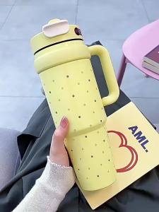 Bình nước dung tích siêu lớn thiết kế đẹp mắt mẫu mới dùng trong gia đình có ống hút bình giữ nhiệt tiện lợi mang theo dành cho nữ.