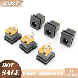 SDJZT 10ชิ้นขั้วต่อซ็อกเก็ตแหล่งจ่ายไฟ DC 5.5X2.5MM DC-015 5.5x2.1มม. แจ็คตัวเมีย DC ตัวเชื่อมต่อแผงสี่เหลี่ยม