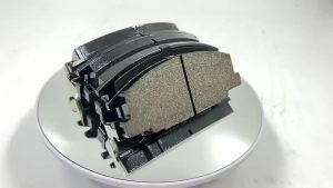 ผ้าเบรคหน้า Isuzu TFR 2.5Dl Dargon Eye Camio Rodeo 2WD/4WD ปี92-02 จ/น 1 ก. มี 4 ชิ้น คู่หน้า ซ้าย/ขวา # 94461155