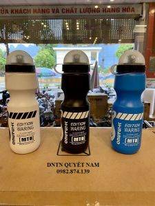 Bình nước xe đạp thể thao cao cấp kèm gọng