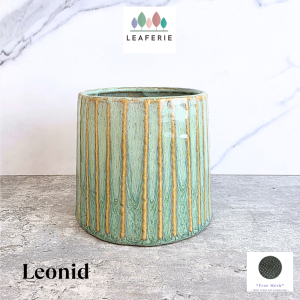 The Leaferie Leonid Flowerpot . flowerpots . flower pot . plant pots . planter . planters
