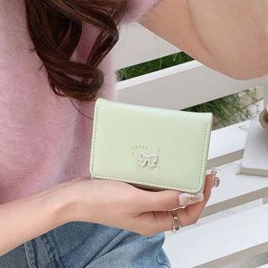 GDRGHJN แบบพกพาได้ กระเป๋าถือสตรีมีโบว์ สามพับ พีวีซีพีวีซี กระเป๋าสตางค์หนัง PU สั้น ใช้งานได้หลากหลาย ป้องกันน้ำกระเซ็น กระเป๋าใส่บัตรหลายใบ สาวๆ