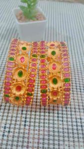 PREMIUM QUALITY MATTE FINISH BEAUTIFUL KEMP STONE WORK WITH RUBY EMERALD FLOWER PATTERN BANGLES SET OF 3