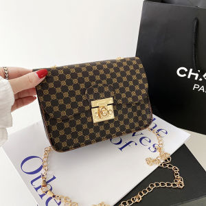 IELGY New chain lattice small square bag Ladies fashion niche one-shoulder diagonal bag