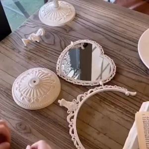 PVN73571 Gương Để Bàn 2 Mặt Xoay 360 Độ Viền Ren Cổ Điển – Gương Trang Điểm Vintage Đẹp