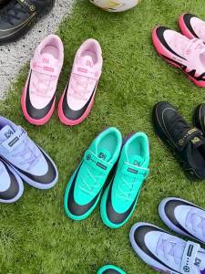 New childrens soccer shoes with Velcro straps for boys and girls with long spikes short spikes and flat soles suitable for primary and middle school students competition sports