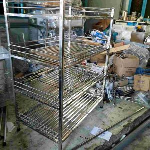 Kệ inox 4 tầng loại lớn kích thước 60cm x 100cm cao 130cm 4 tầng hộp . Hàng dày chắc chắn inox 201