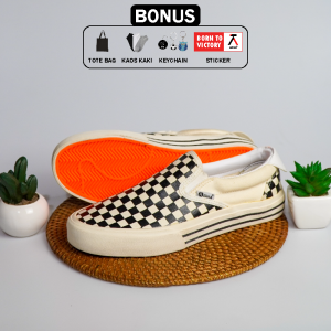 SEPATU SNEAKERS SLIP ON PRIA WANITA HITAM PUTIH SEPATU COWO KEREN BUAT GAYA SEPATU WANITA SEPATU SNEAKER PRIA WANITA SLOP SEPATU SEKOLAH SEPATU KEREN SEPATU KULIAH SNEAKERS SEPATU PRIA KEREN LAKI LAKI CEWEK CEWE BRAND LOKAL AKNA CHESS KULINER RAJALELAKI