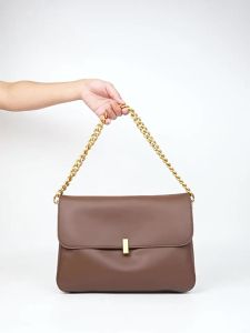 Womens Cowhide Crossbody Bag Niche High-End Chain Bag Large Capacity Commuting Shoulder Bag