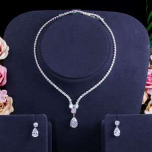 CWWZircons Fashion White Cubic Zirconia Water Drop Pendant Necklace and Earrings Bridal Wedding Jewelry Sets for Brides Party