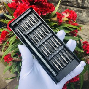Bộ tua vit đa năng mini 24 đầu xoay từ tính có hộp nhựa sửa chữa điện thoại máy tính các thiết bị điện tử cỡ nhỏ