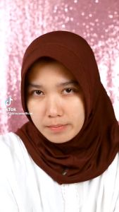 SR12 Lip Cream Warna Pink Fushia Shade 04 Cerah Tahan Lama Tidak Luntur Transferproff Melembabkan Tidak Bibir Kering