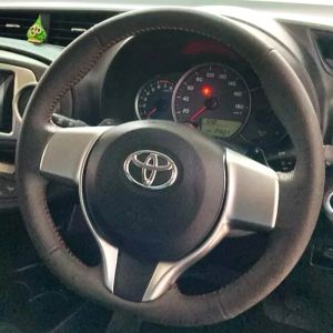 Kaly Hand Stitched Steering Wheel Cover for Toyota Vitz Yaris 2012-2019 Subaru Trezia Braid Carbon Fiber Leather Accessory 8K3Q7