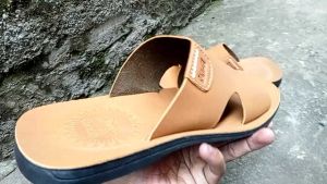 Fenotti Sandal Kulit Pria Full Alasnya