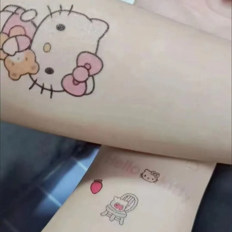 hình xăm động vật màu hình con ngựa và hình xăm Hello Kitty (2)