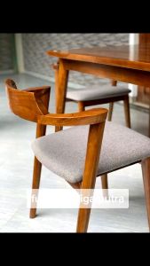 Kursi Makan Minimalis: Desain Modern & Ergonomis