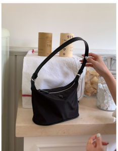 2025 NEW ARRIVAL plain nylon shoulder hobo bag with detachable crossbody sling strap