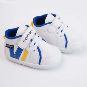 Sepatu Sneakers Anak Bunyi Laki Perempuan Cit Usia 3 Bulan 1 2 Tahun Tali Karet Ringan Model Terbaru