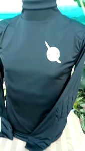 สีดำแขนยาว เสื้อคอเต่า ฝึกยุทธวิธี สกรีนตราโล่ห์ ผ้าไมโคร น้ำกันกระแทก ฟองดิจิทัล 100% ประกัน