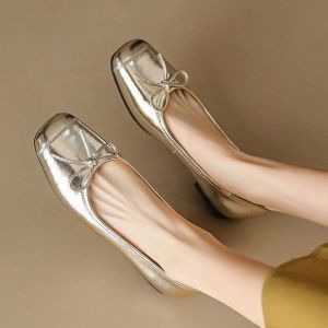 [Free Shipping] Plus-Size Square-Toe Loafers With A Bow WomenS Flat Shoes For Spring And Autumn Retro Grandma-Style Shoes