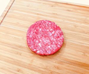 Master Grocer Australia Premium Beef Burger Patties 5pcs - Frozen