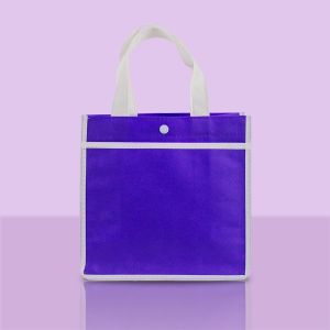 ถุงผ้าสปันบอนด์ ลดโลกร้อน หลายสีสวย ขายดี กระเป๋าผ้า ออกแบบพิเศษ ด้านหน้ามีที่ใส่ของได้อีก  ของชำร่วย ถุงผ้าสปันบอน ถุงผ้าสปัน