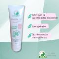 Sửa Rửa Mặt Chiết Xuất 100% Thảo Mộc Thiên Nhiên Giảm Mụn Kiềm Dầu Loại Bỏ Mụn Đầu Đen Sạch Sâu Lành Tính Không Kích Ứng Da Nhiều dưỡng ẩm Đặc Biệt Phù Hợp Cho Da Khô Dầu Nhờn Nhạy Cảm Lọ 135ml Bảo Mỹ Xuân. 