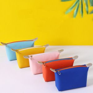 FEELING WELL กระเป๋าถือแบบถือ กระเป๋าเครื่องสำอาง PU กันน้ำกันน้ำได้ จุได้มาก กระเป๋าเครื่องสำอางแต่งหน้า แฟชั่นสำหรับผู้หญิง สะดวกสบายๆ กระเป๋าเก็บของสำหรับเดินทาง อุปกรณ์จัดระเบียบสำหรับเดินทาง