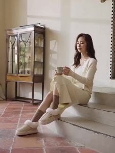 WomenS Cotton Slippers With Heel Warm For Winter CoupleS Thick-Soled Indoor Home Use PU Leather Waterproof Postpartum Cotton Shoes Comfortable