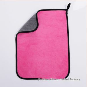 Vải khăn lau xe hơi bằng sợi microfiber siêu thấm với cạnh và vòng treo được gia cố để quét bụi và đánh bóng hiệu quả