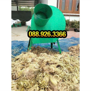 máy băm chuối cỏ voi ... cho gia cầm gia súc . có 2 lưỡi dao băm thô và băm mịn.