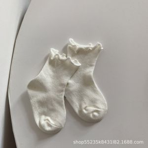 Tất vớ cổ bèo nhún màu trơn đáng yêu dễ phối đồ cho em bé gái tiểu thư xinh xắn phối đồ