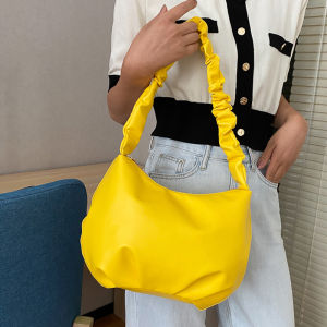 Xishop ขายดี กระเป๋าแฟชั่นสุดฮิต สาวๆมามุงด่วนน รุ่นนี้กำลังมาแรง สะพายไหล่สวยๆ ออกได้ทุกงาน สีสวยสดใส ใส่ของได้เยอะ รีบจัดเลย บอกเลยว่าของมันต้องมี