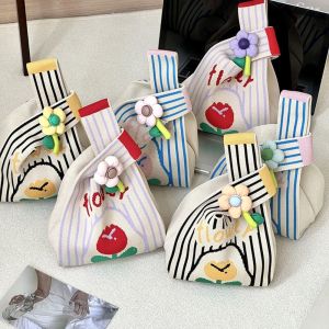 DYJKOUG Printed Knot Wrist Bag Wool Flower Festival Gift Bag Fashion Weave Knitted Bag Girl